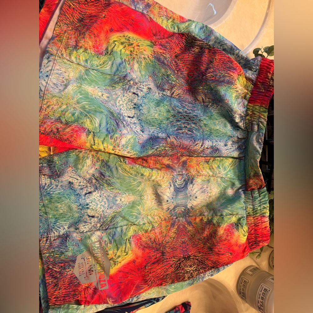 Born primitive shorts